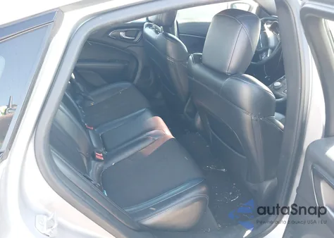 2015 Chrysler 200 S из США, поврежденный, VIN 1C3CCCBB0FN696377